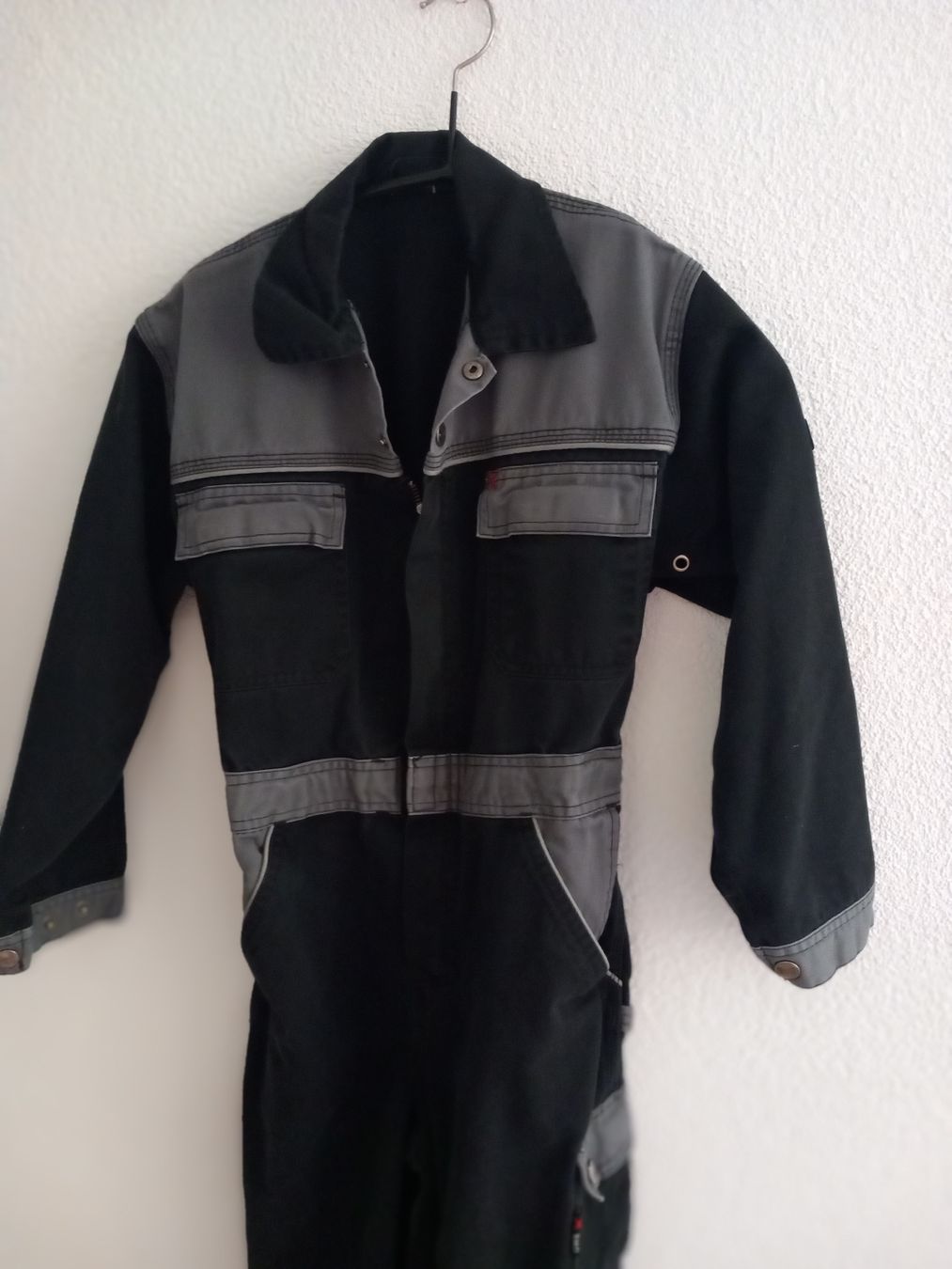 Pantaloni: combinaison de travail 128 – Usato da Courrendlin venduto da tititchoun 1