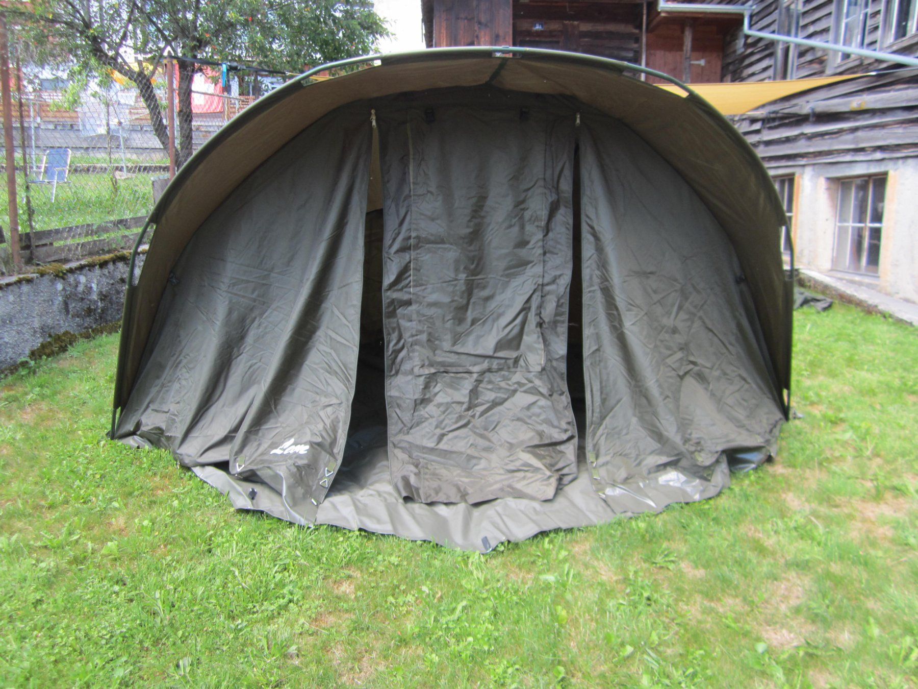 Tentes: Tente de camping de pêche Léon – Neuf (Voir description) à Tramelan par Tors 2