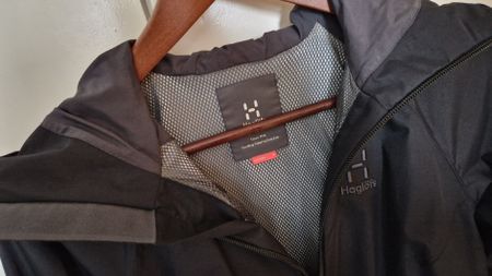 Häglofs Esker Regenjacke, Gr. S, Damen, Neu