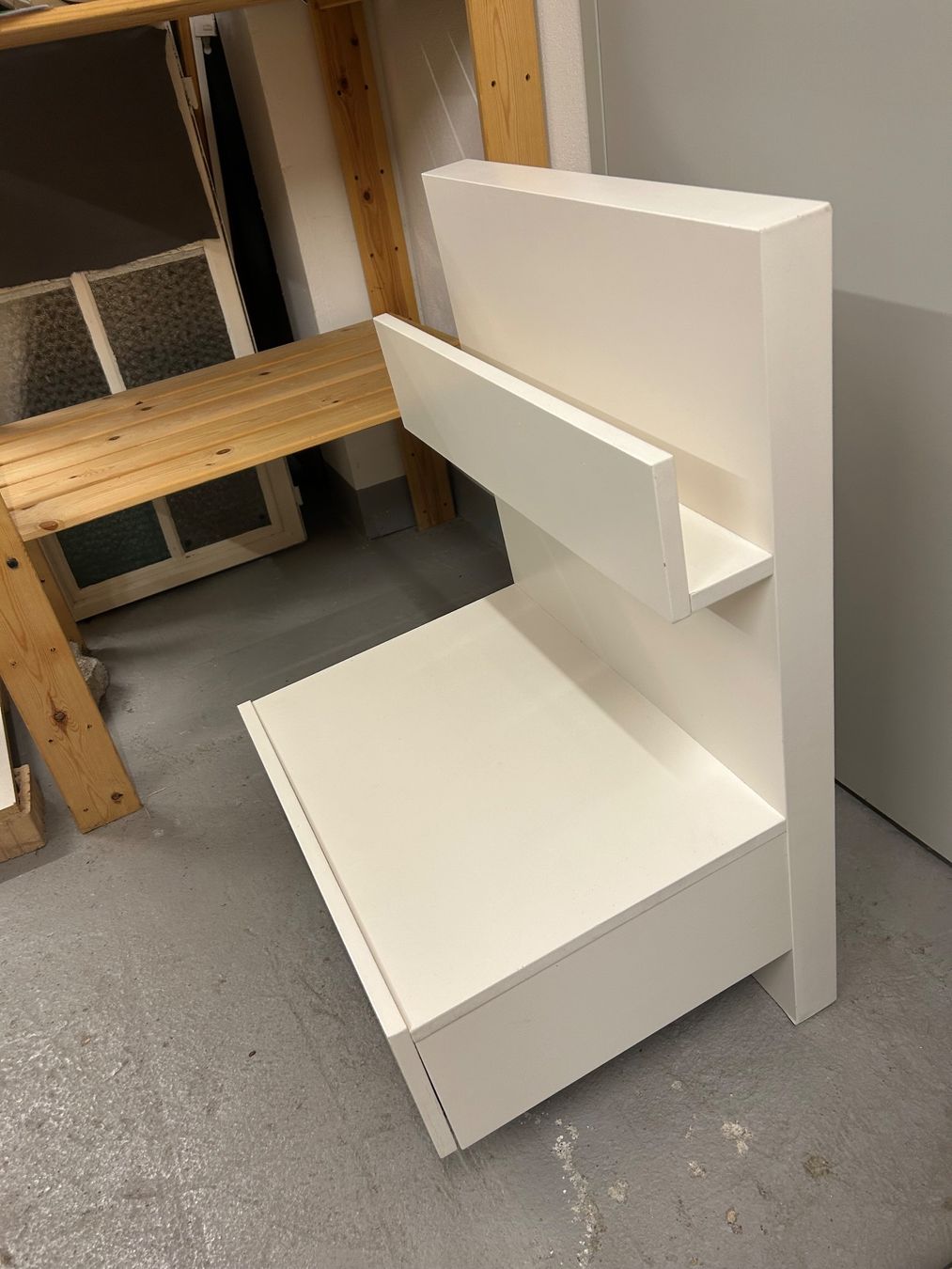 Ikea Comodini: Malm Nachttisch weiss – Usato da Zürich venduto da Ctoc 1