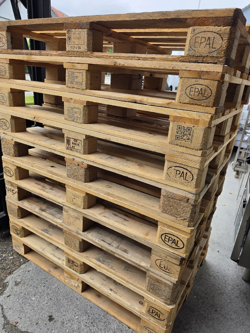 Pallets: EPAL Europaletten  – Usato da Wuppenau venduto da Gastro.Wuppenau 1