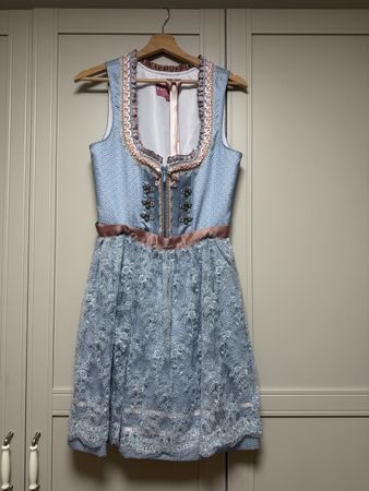 Dirndl Kleid