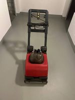 Bodenreinigung Maschine