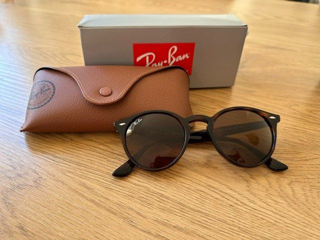 Ray-Ban Lunettes & Verres: Neue Ray Ban – Neuf avec emballage d'origine à Chur par Polly84