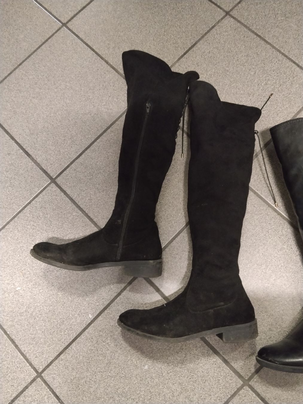 Scarpe da donna: 2x Damenstiefel 38/39 top – Usato da Biel/Bienne venduto da Vintage-timearts 1