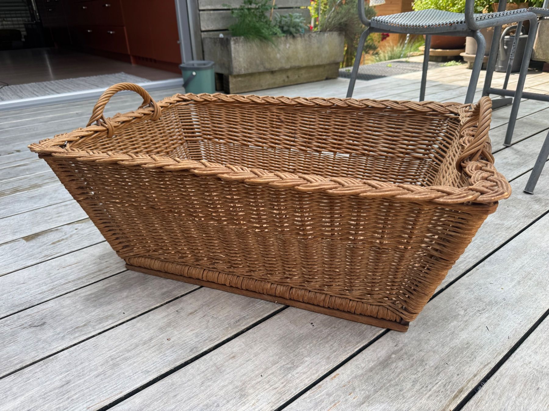 Paniers à linge: (Wäsche-)-Korb – D'occasion à Biel-Benken BL par Hellogoodbye 1