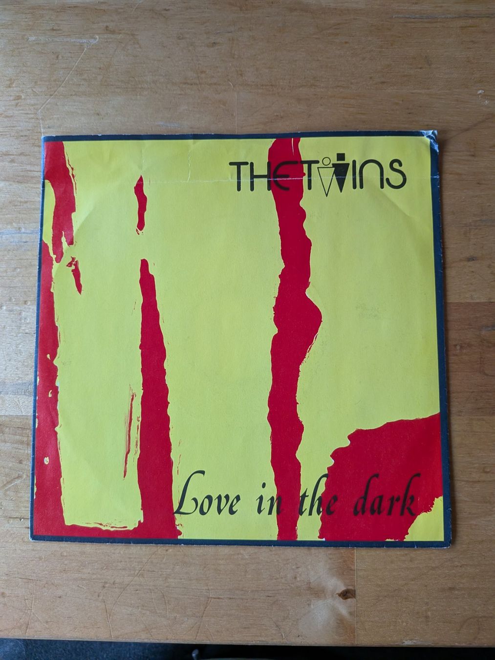 Dischi in vinile: The Twins - Love In The Dark – Usato da Steinerberg venduto da home-music