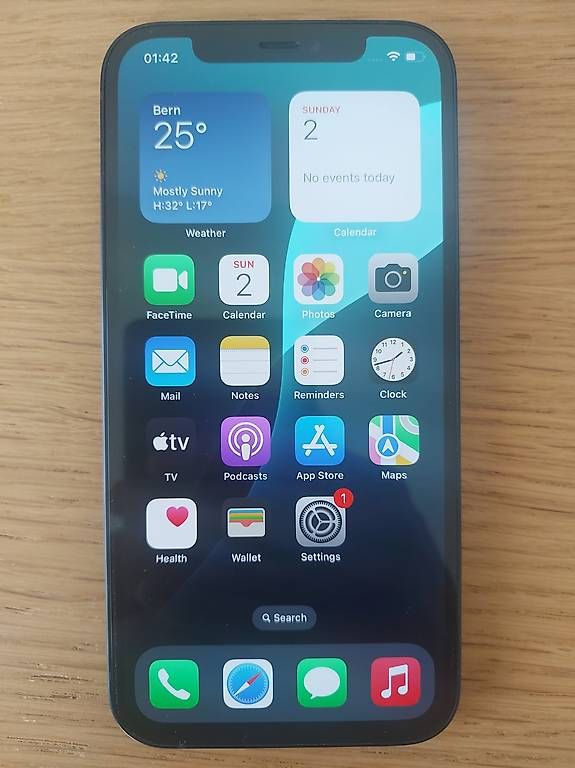 Portables: iPhone 12, 128 GB, Schwarz + Zubehör – D'occasion à Burgdorf par ada_k9bs