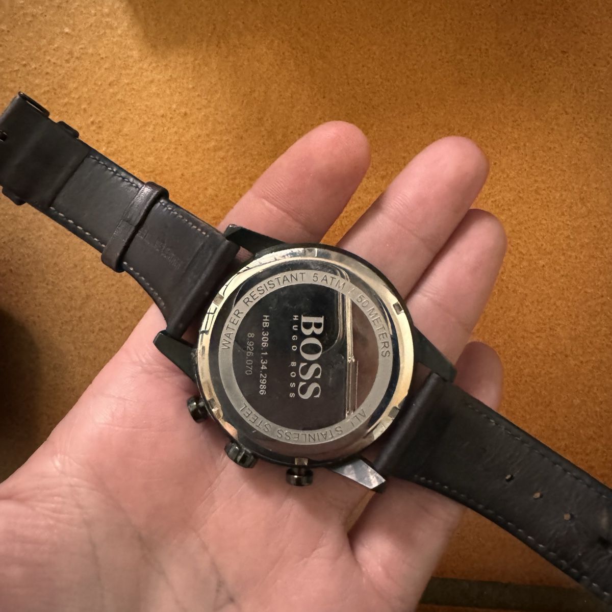 Hugo Boss Uhren: Hugo Boss Uhr mit Box – Gebraucht aus Bern von  4