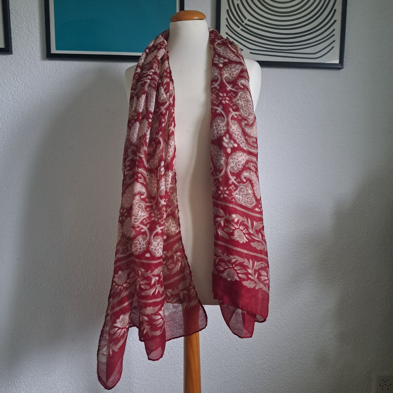Foulard & Sciarpe: Roter/beiger Schal mit Muster - Top Zustand! – Usato da Kriegstetten venduto da Jakasi 1