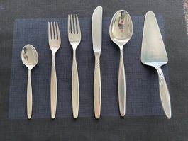 Versilbertes Besteck-Set, zeitloses Design, 55-teilig