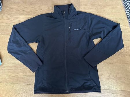 Patagonia Jacket Softshell / leichte Windjacke Gr. S