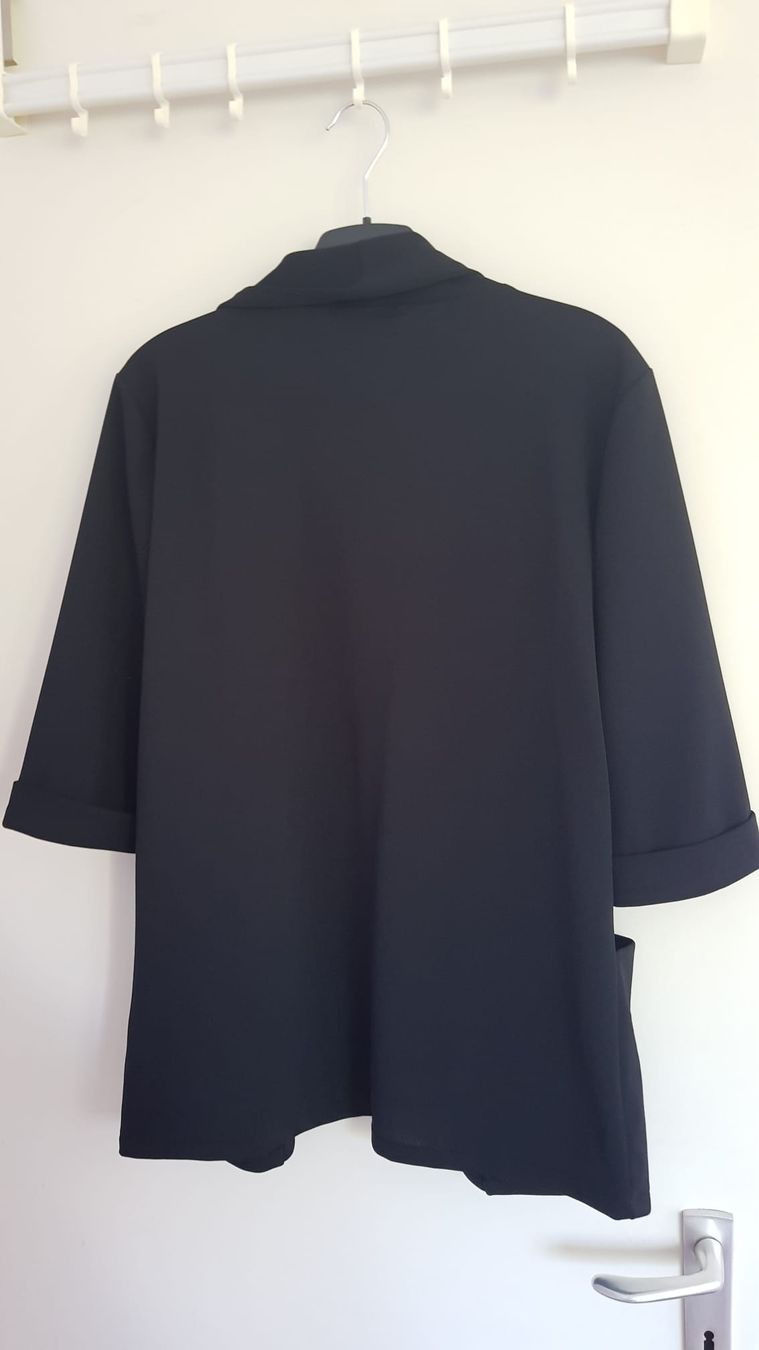 Giacche: Blazer noir manches 7/8 taille L non doublé – Nuovo e nell'imballaggio originale da Versoix venduto da aline_b 1