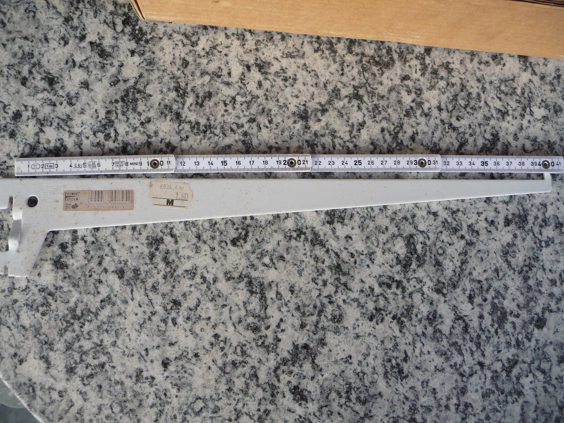 Console: Trag- Konsole 40 cm zu Element System – Usato da Münchenbuchsee venduto da Indizo 2