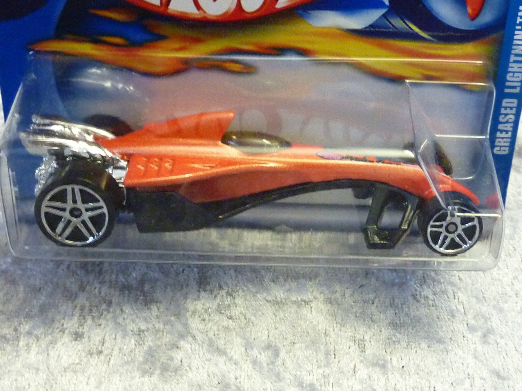 Hot Wheels Modellini d'auto: Greased Lightnin 1:64 – Nuovo e nell'imballaggio originale da Dürrenäsch venduto da modellautos4you 1