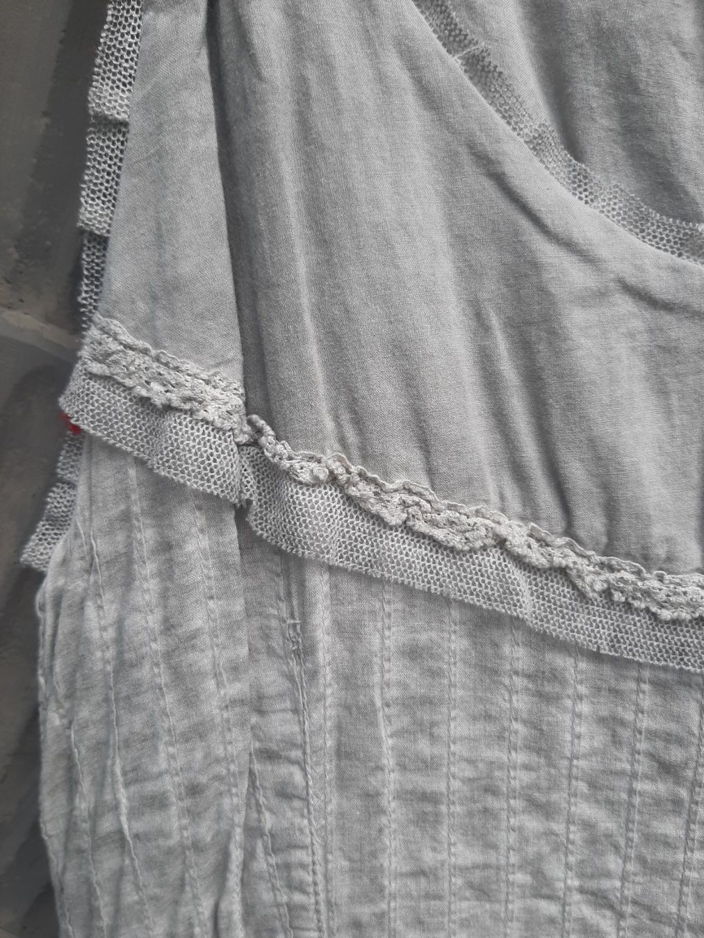 Nile Kleider: wunderschönes romantisches Nile Kleid M grau – Gebraucht aus Bern von Preloved_NILE_4.Sale 6