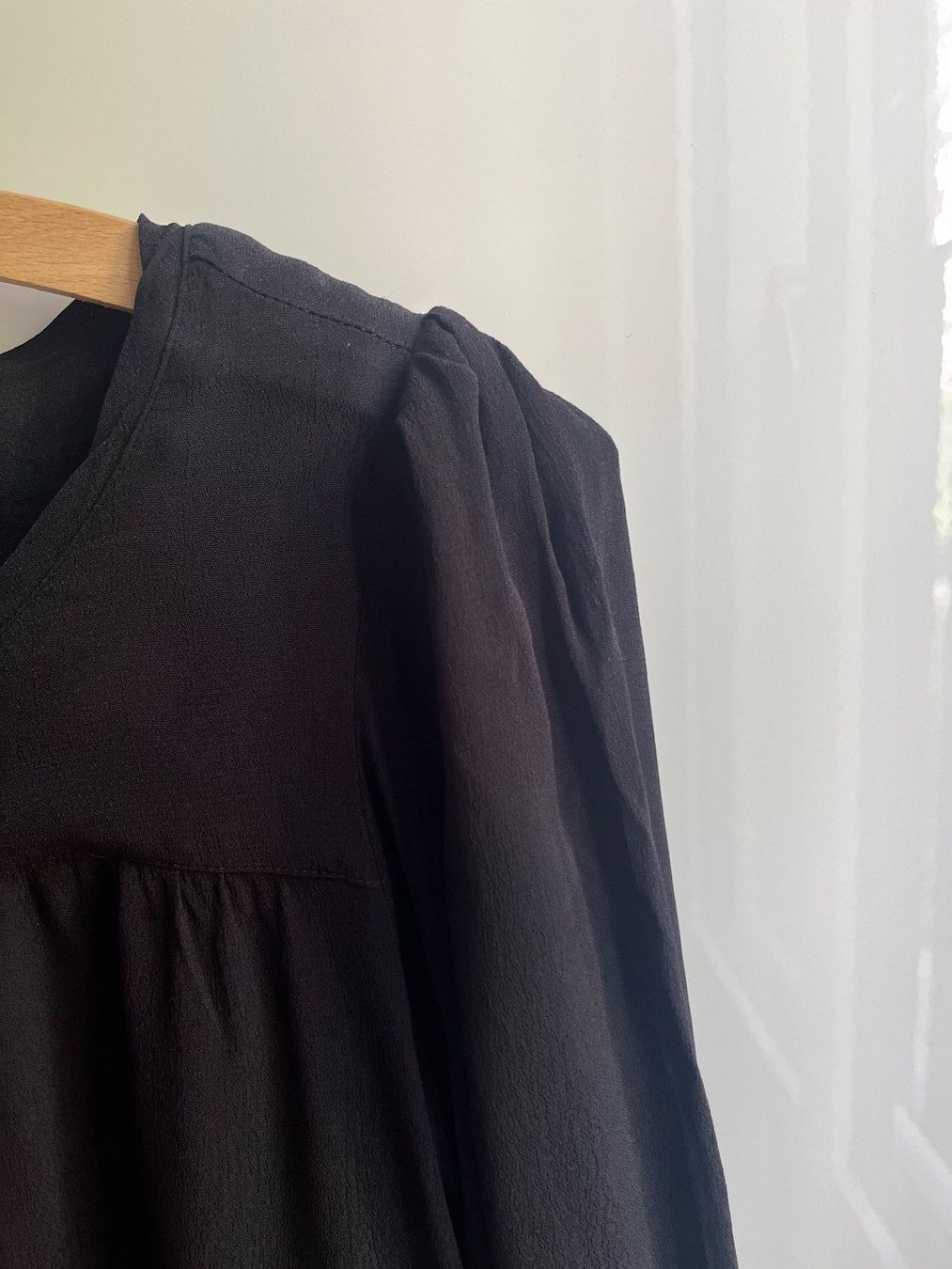 Ganni Camicette: Ganni schwarze Bluse (Gr. S) – Usato da Zürich venduto da east_on 1