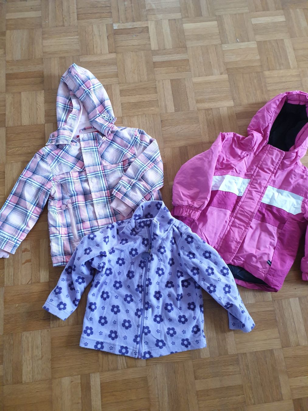 Kleiderpakete & -sets: Kleiderpaket Mädchen Grösse 86/92 / 21 Teile – Gebraucht aus Fulenbach von Frestyle 4