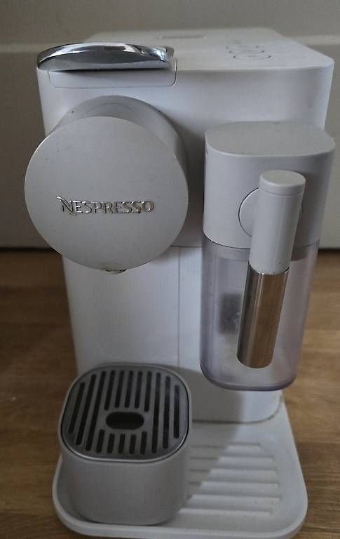 Macchine per caffè & Macchine per espresso: Nespresso Lattisima One – Usato da Zuchwil venduto da Lea007