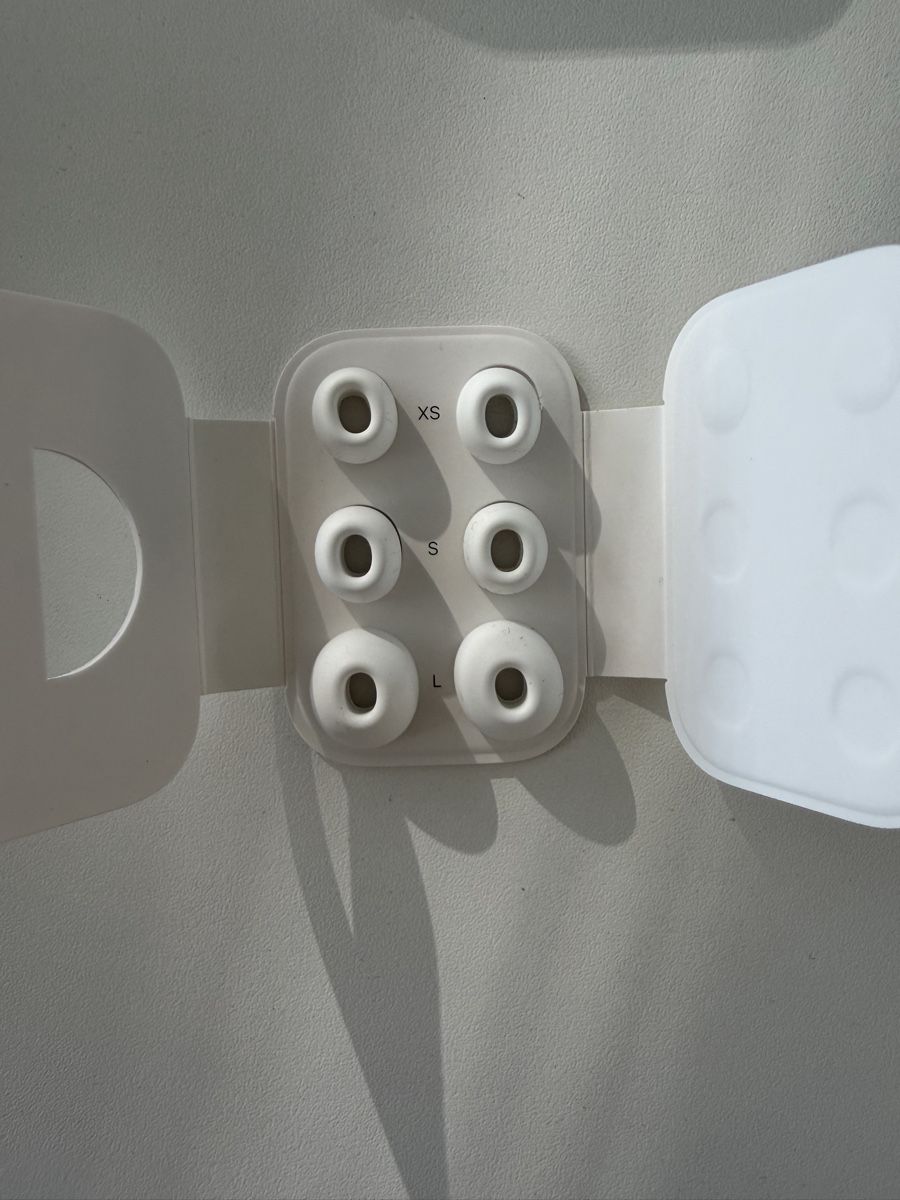 Apple Casques audio: AirPods Pro 2nd Gen – D'occasion à Arlesheim par Hfons 6