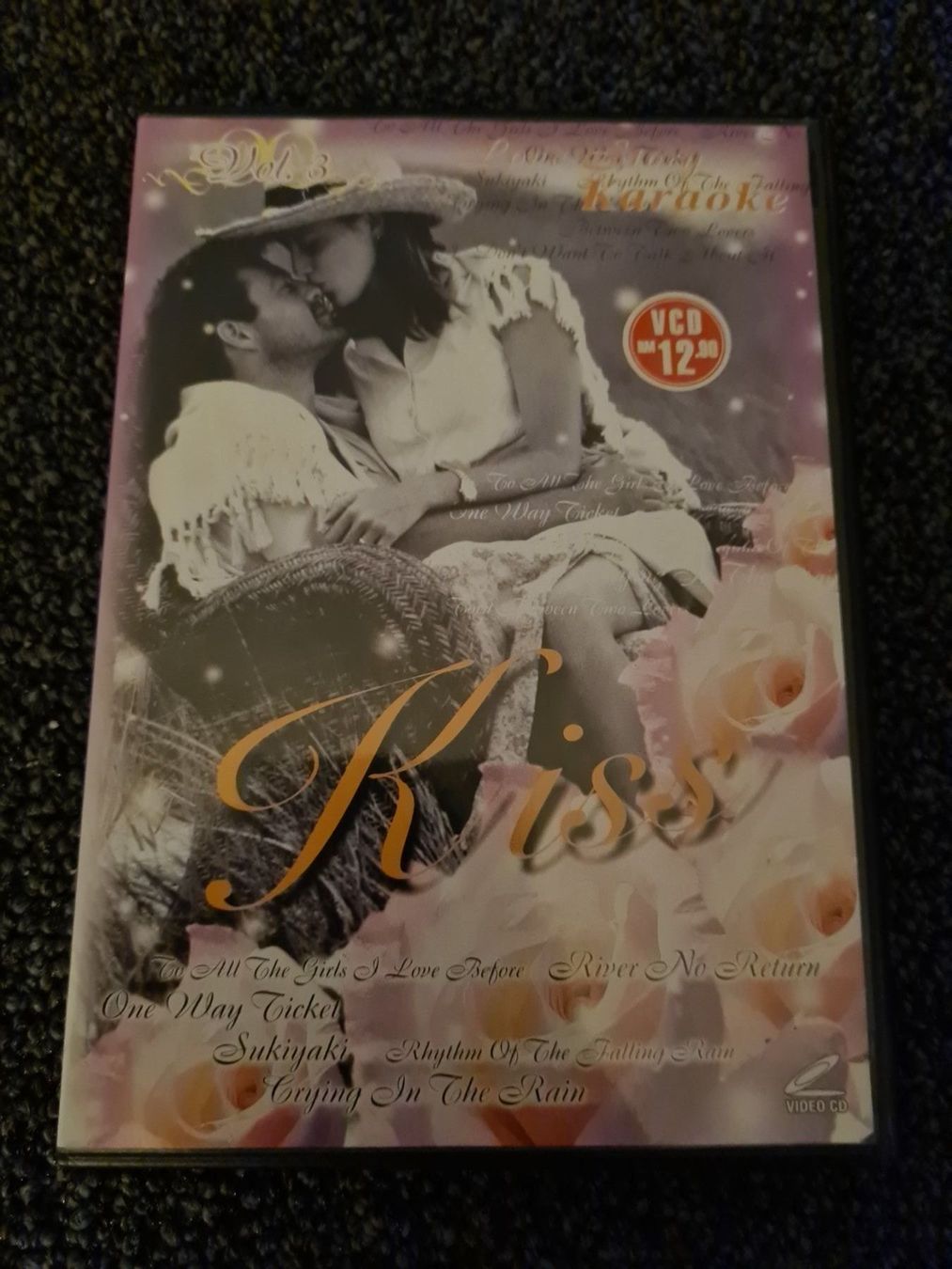 Tutti i DVDs: KISS (6401) – Usato da Ruswil venduto da jan_bxl5
