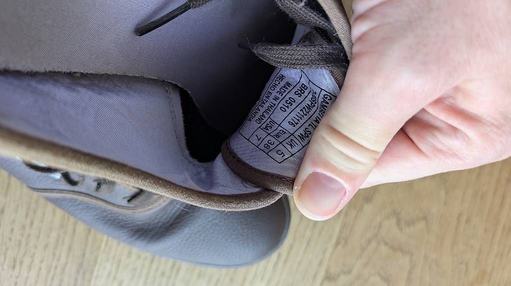 Lacoste Scarpe da donna: Lacoste Sneakers Schuhe Gr. 38 – Usato da Höfen b. Thun venduto da barrakudas 1