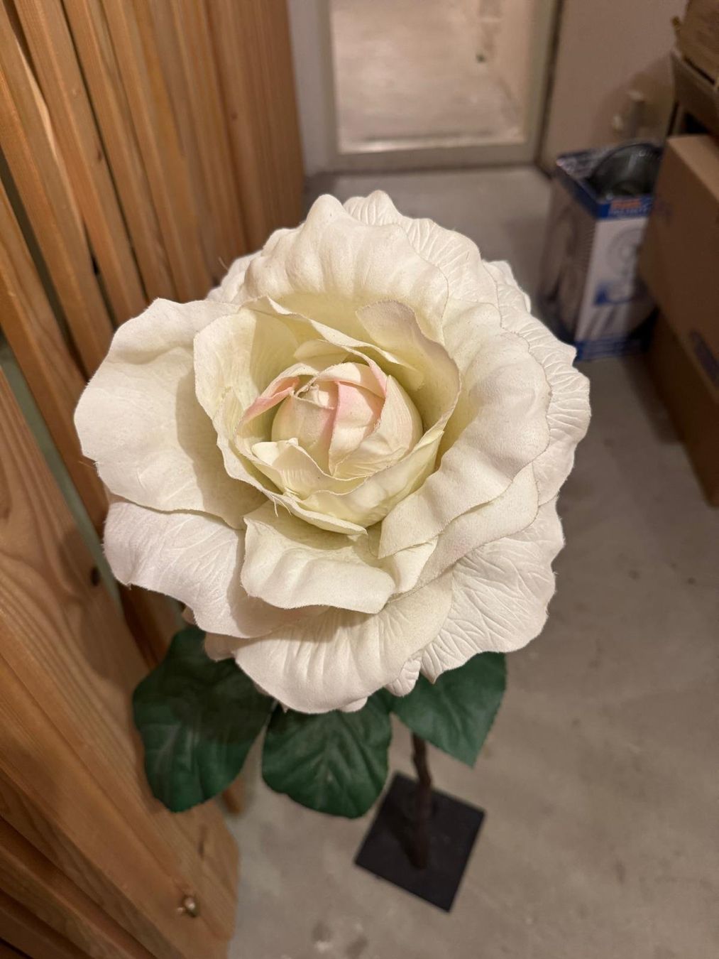 Ikea Tutte le decorazioni: Dekorative Rose in Cremeweissem Farbton – Nuovo (secondo la descrizione) da Zürich venduto da mar_mv5c 2
