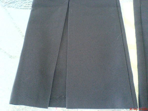 Pantaloni: 2 elegante schwarze Stoffhosen Gr.36 – Nuovo (secondo la descrizione) da Oftringen venduto da andrax 2