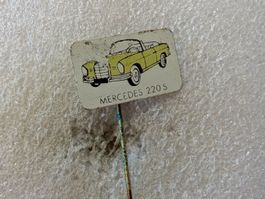 Anstecknadel 39: Auto Mercedes