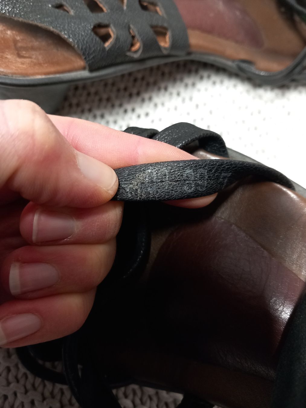 Think Damenschuhe: Think! Leder Sandalen Gr.39, schwarz – Gebraucht aus Gwatt (Thun) von umwelt-brocki 5