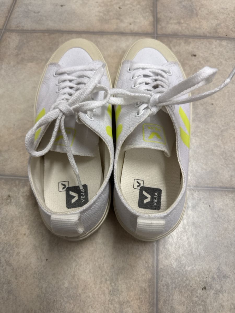 Veja Scarpe da donna: Veja Schuhe – Usato da Menziken venduto da xirixs 1