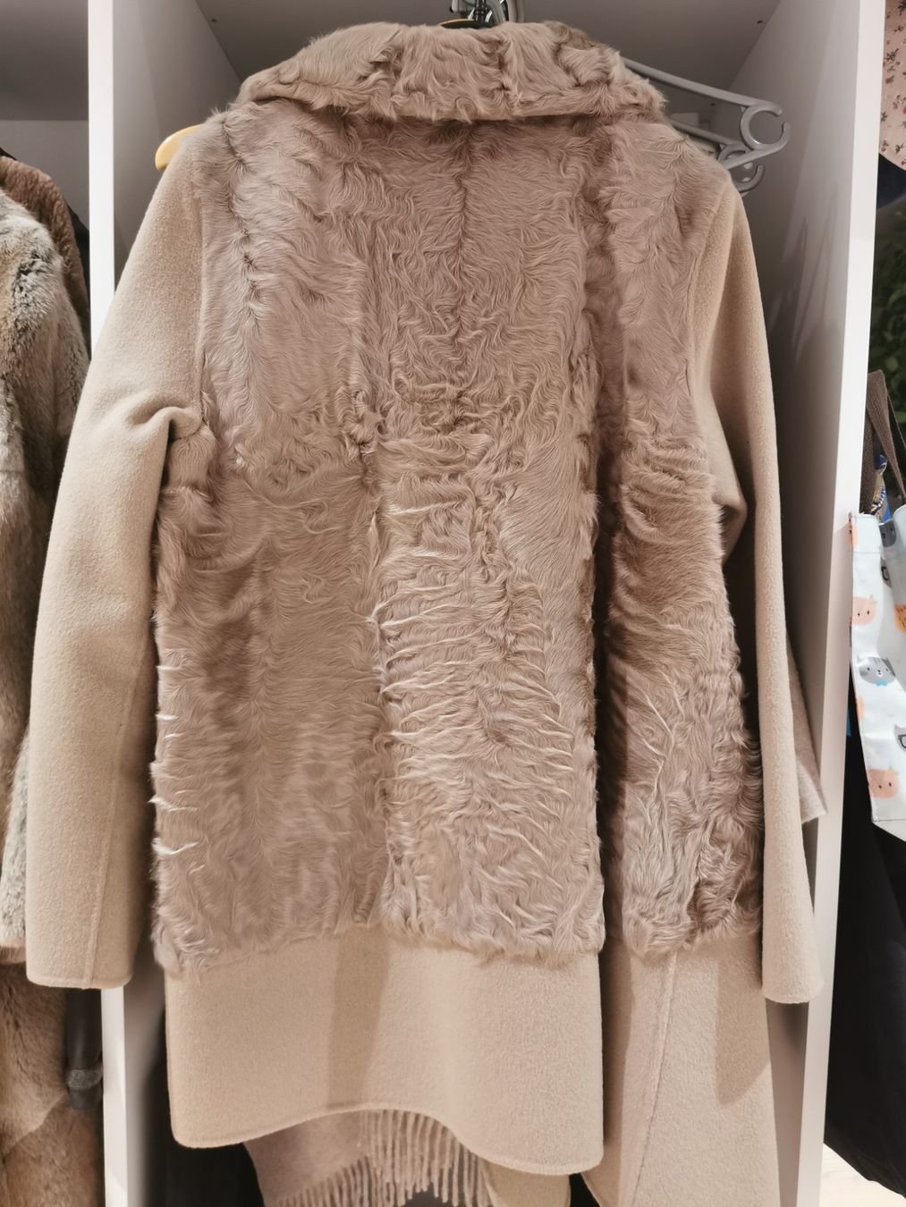 Cappotti: DIEGO IT42/S Lamb Fur Wool & Cashmere Coat – Nuovo (secondo la descrizione) da Spreitenbach venduto da Catticoooorn 1