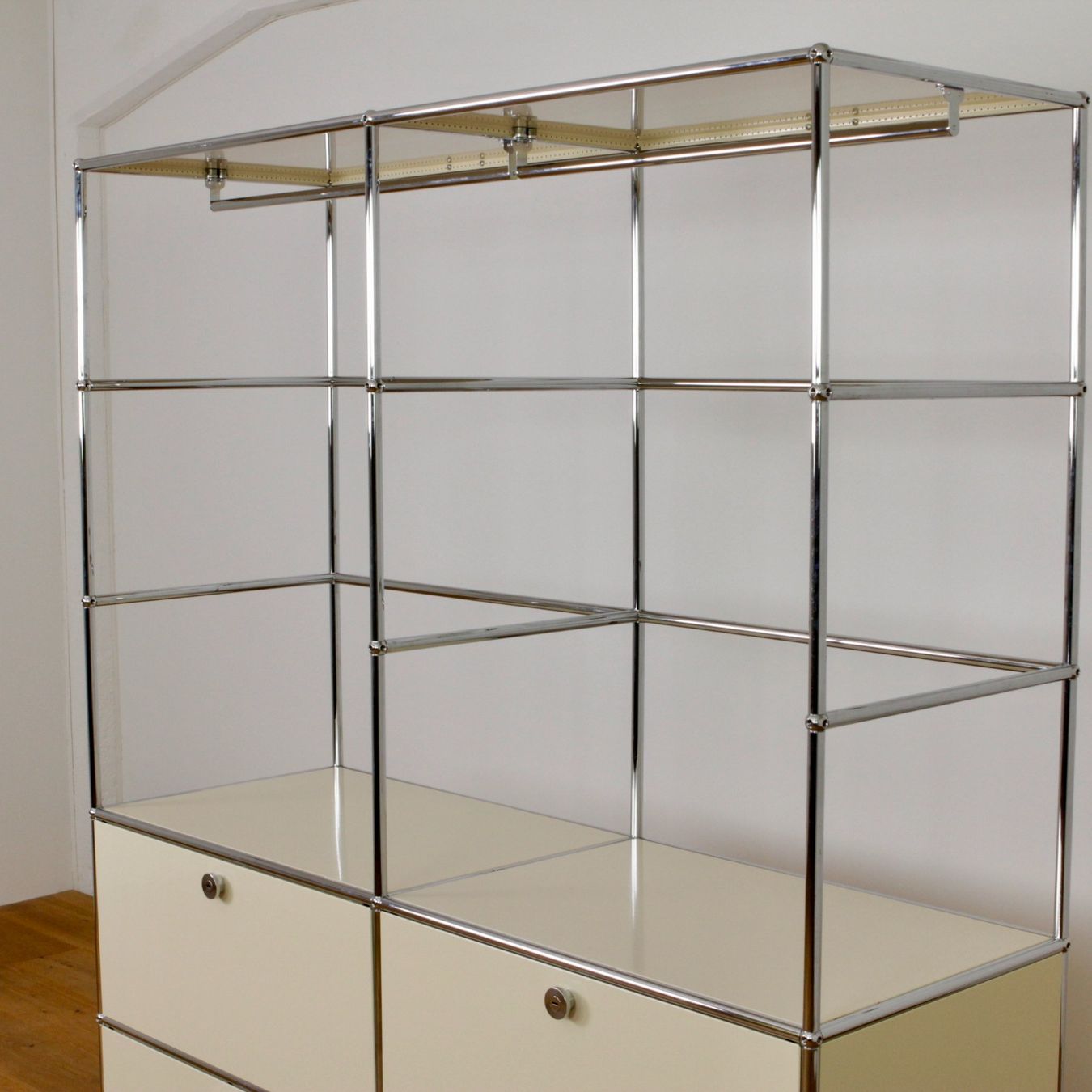 USM Scaffali: USM Haller Regal // UPCYCLED // NEUE FARBEN – Nuovo (secondo la descrizione) da Affoltern am Albis venduto da StudioStandard 4