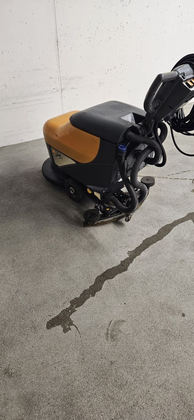 Tutte le macchine: scheuersaugmaschine  taski 450 E – Usato da Wohlen AG venduto da ang_xy8w 3