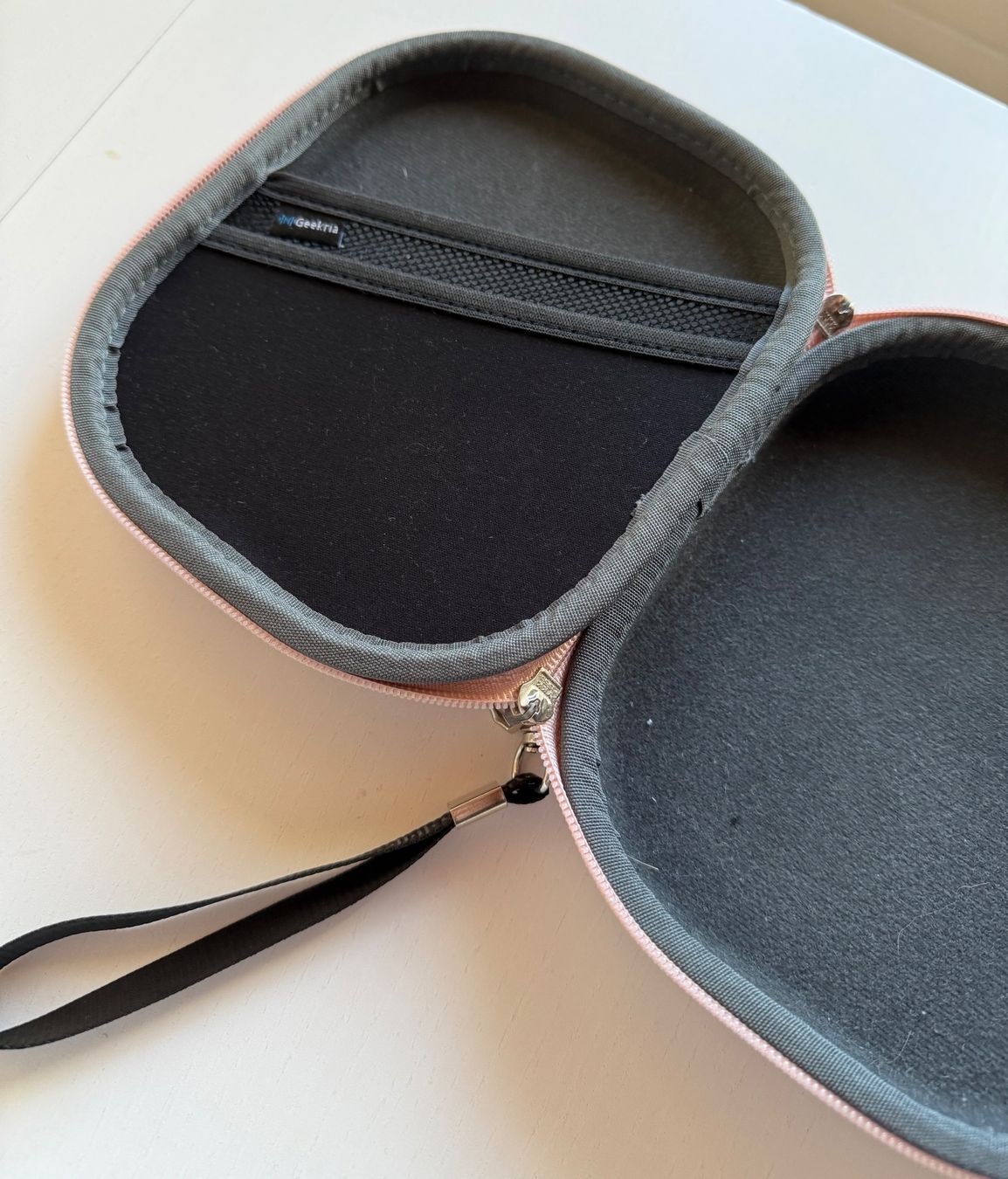 Cuffie: Kopfhörer-Etui Pink – Usato da Frauenfeld venduto da Lunarlilac 2