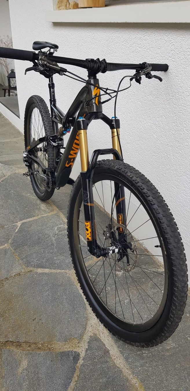 Specialized Biciclette: VTT Specialized S-Works Stumpjumper carbone taille M/L – Usato da Delémont venduto da for_b69p 1