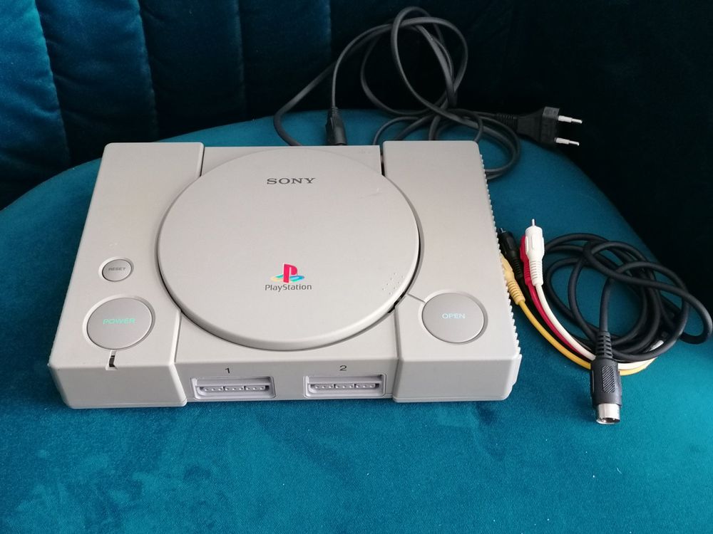 Console Sony PlayStation 1 SCPH-1002 PAL - Rare, Dans Sa Boîte, Numéros Correspondants