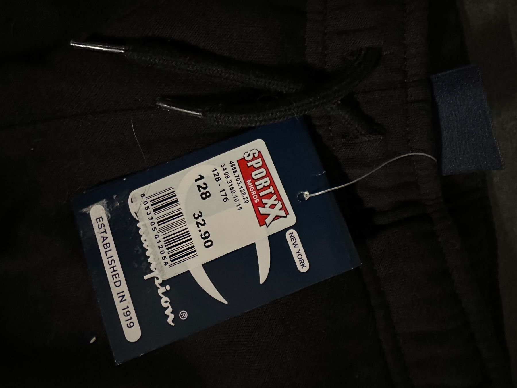 Champion Pantaloni: Neue Champion Trainerhose Gr 128 – Nuovo e nell'imballaggio originale da Thal venduto da Greentea1 1