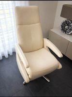Hochwertiger Designer-Relaxsessel aus Leder