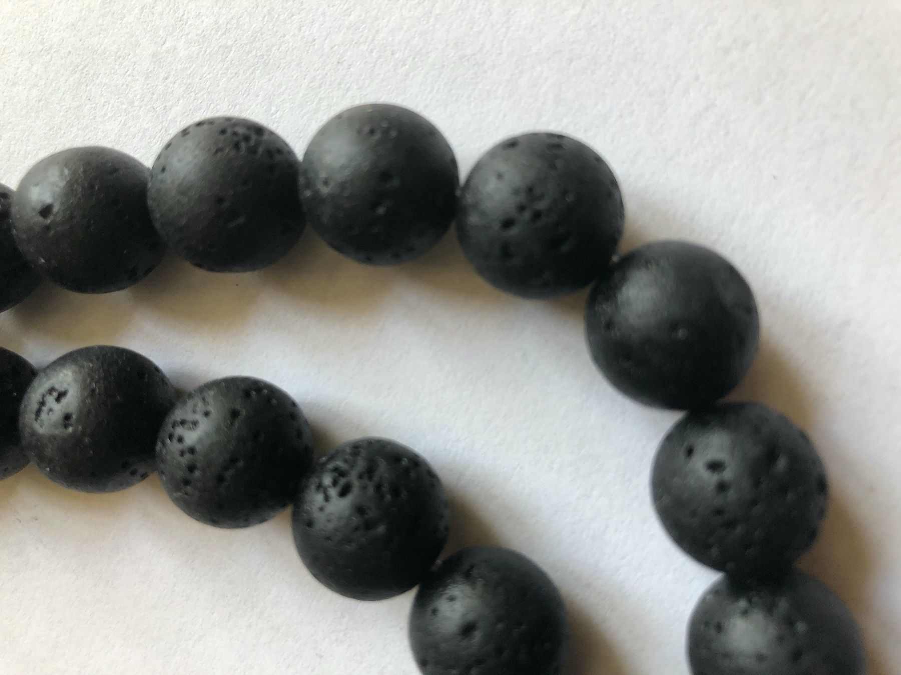 Pietre preziose: schöne "Lavastein" Perlen 12mm - 1 Strang – Nuovo e nell'imballaggio originale da Ittenthal venduto da Hwaggis 1