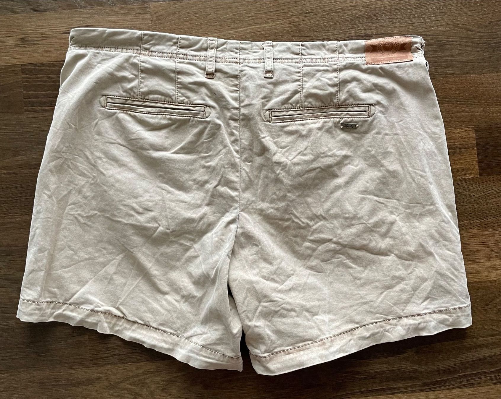Superdry Pantaloni: Short Superdry Woman XL – Usato da Olten venduto da B3ren 1