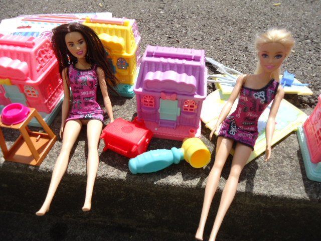 Puppen: Barbie set alles was auf Bilder ist – Gebraucht aus Zürich von liquidation-cobra 1