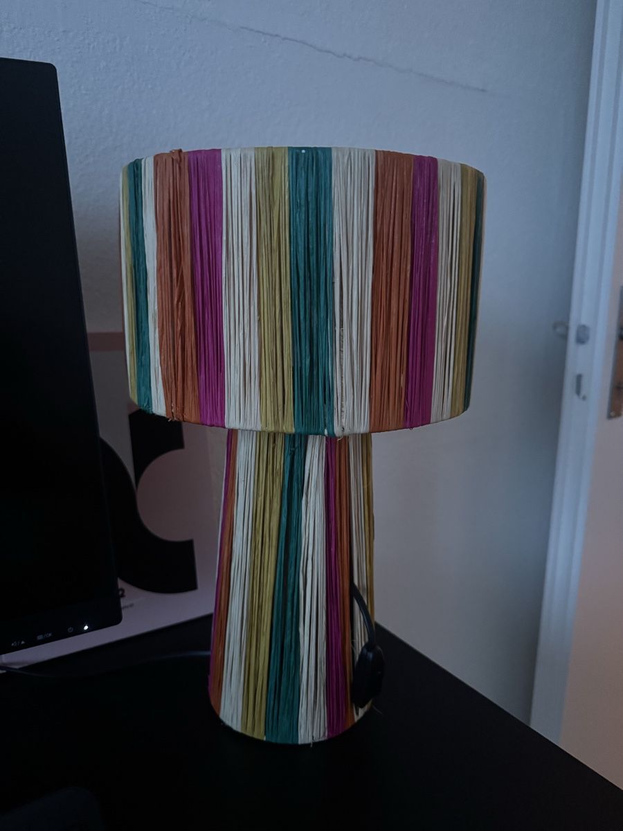 Lampade: Bunte Lampe, Tischlampe, Nachttischlampe – Usato da Zürich venduto da Flao_78376 1