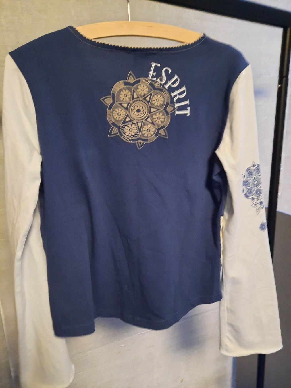 Esprit T-shirt: T-Shirt – Usato da Zürich venduto da pia_p95m 1