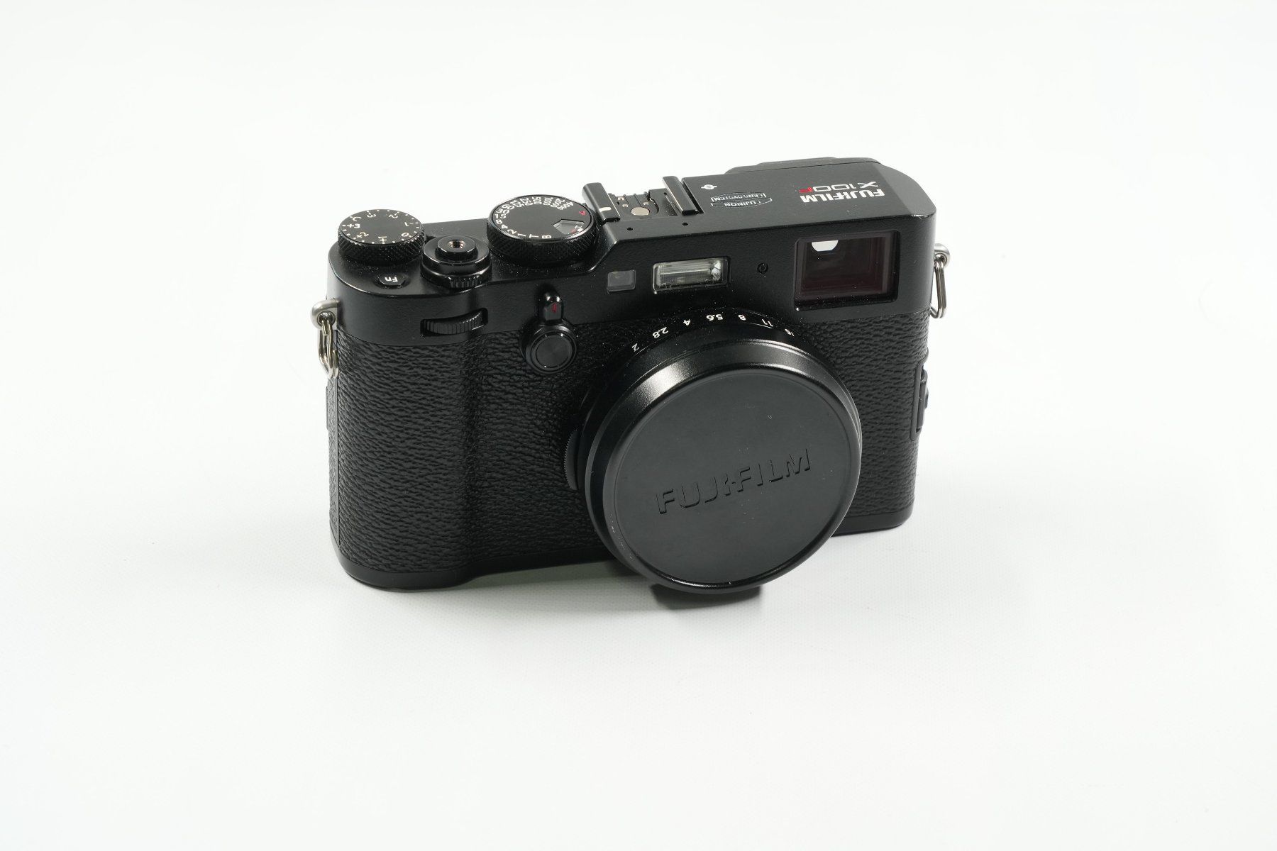 Fujifilm Fotocamera: Fujifilm X100F Digitalkamera – Usato da Galgenen venduto da Fmg