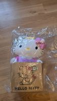 Hello Kitty Plüschfigur mit Krone neu in Originalverpackung