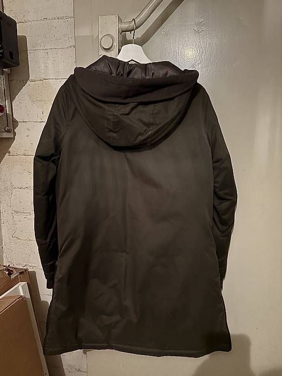Giacche: Minimum Winterjacke – Usato da Ennetbaden venduto da julija. 2