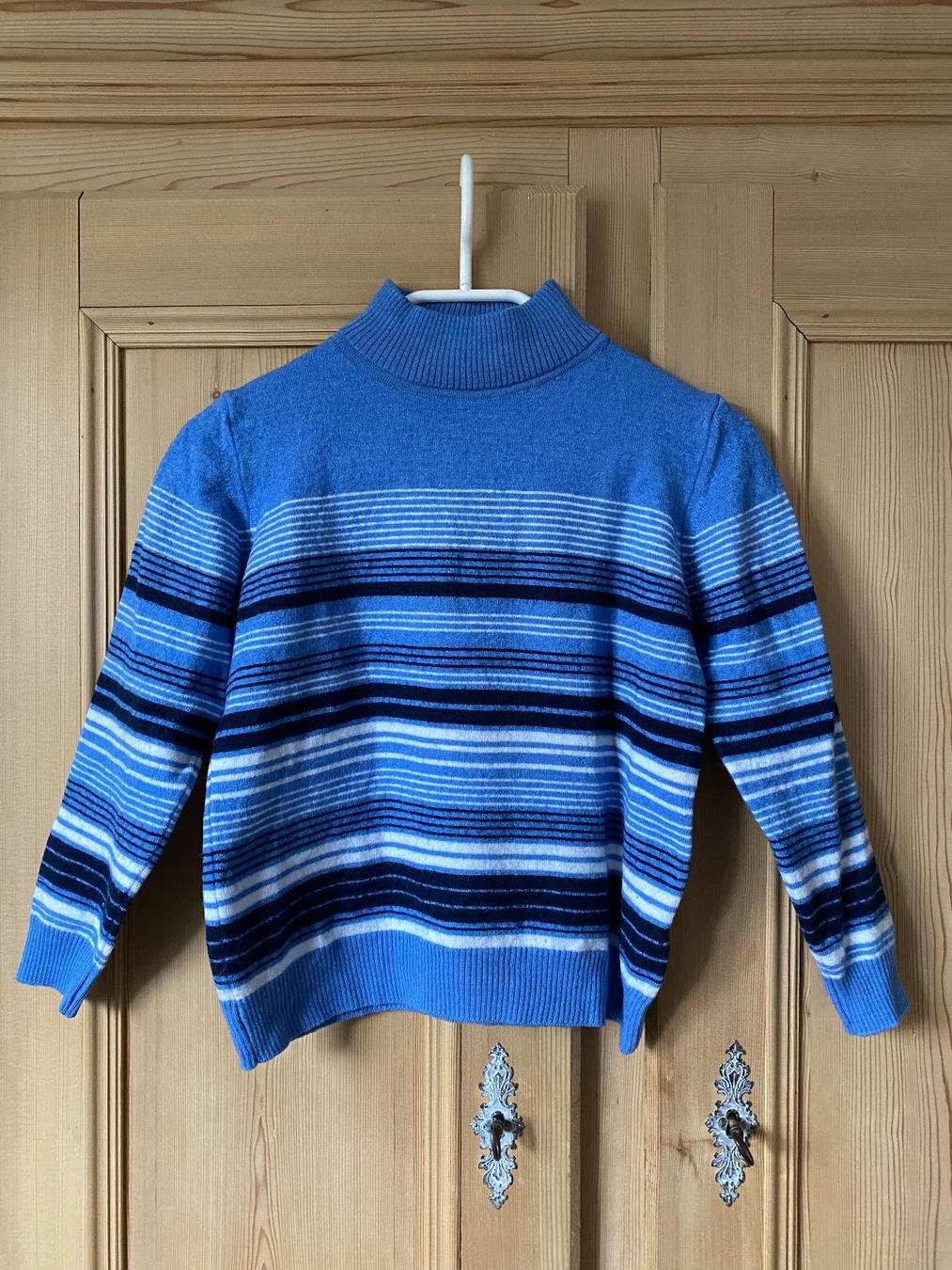 Maglioni & Felpe: Pullover Adagio blau gestreift ca. Grösse 36 50% Merino – Usato da Balgach venduto da liv_s9xj
