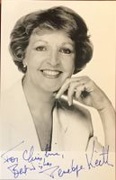 Penelope Keith Autogramm signiert Foto 9x14cm