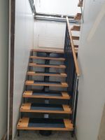 Treppe mit Metallgeländer Albini&Fontanot höhe circa 301 cm